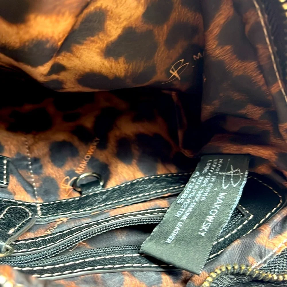 B Makowsky Crossbody Leather Purse - Picture 6 of 7